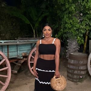 Meet your Posher, Cinthya